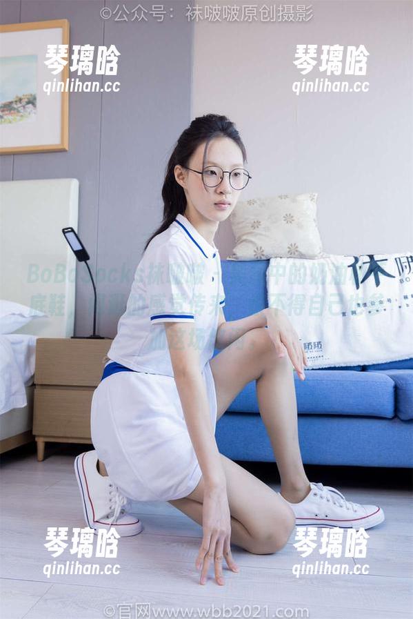 BoBoSocks袜啵啵 - 美图中的奶油和平底鞋，闲逛的感觉传来，恨不得自己也参加这场悠闲。