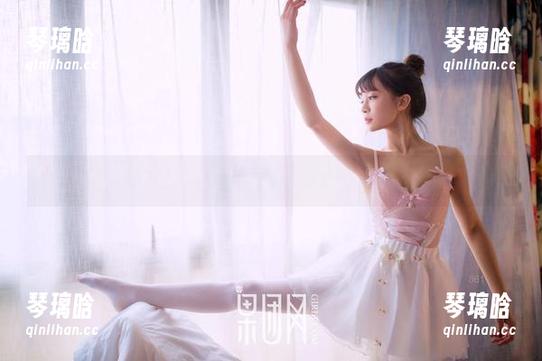 GIRLT果团网 - 南风轻拂：松果儿少女作品，柔软而坚定