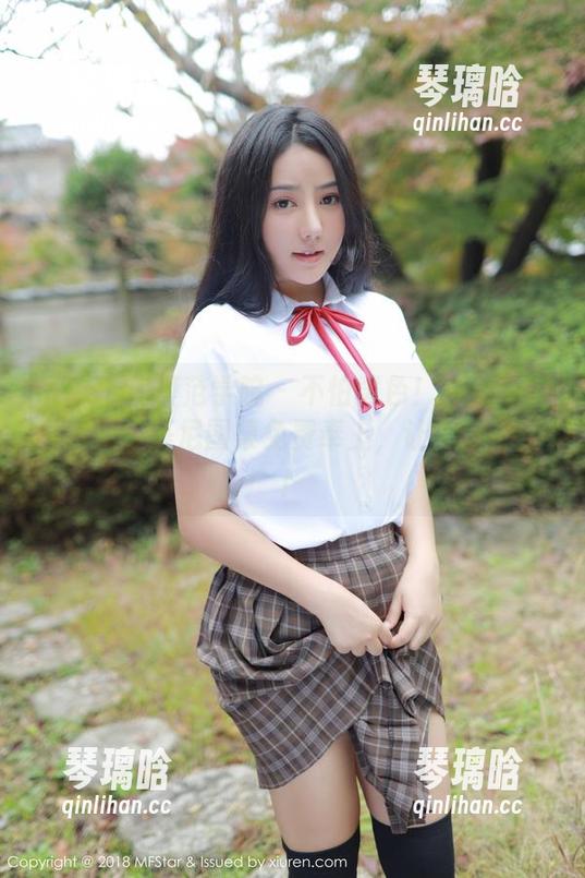 MFStar模范学院 - 不怕黄色！一颗甜蛋黄a的比基尼图集免费奉上，让你乐开花！