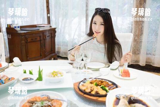 MiStar魅妍社 - 无圣光的Mieko林美惠子和旗袍，图片里竟然隐约透出一丝诱惑，嘿嘿。