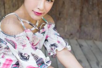 MiStar魅妍社 – 忘不了的美足，她的大白兔emma写真里自有独特的韵味，约吗？