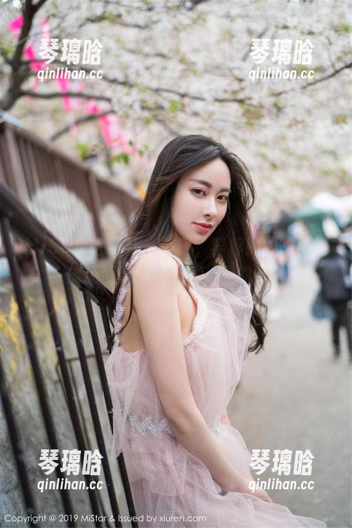 MiStar魅妍社 - 等等，李梓熙的制服好像还可以免费下载，我的天！