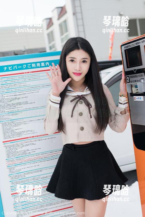 MiStar魅妍社 - 在这黑色图包里，杨晨晨sugar竟然把我带到了奇怪的想法。