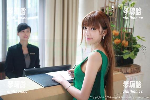 MyGirl美媛馆 - 唐琪儿Beauty的最新图集，穿上水手服…像是要航行去哪里一样？