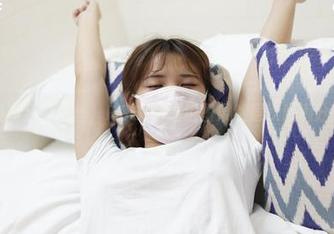 最新红色蕾丝，ROSI的这组图果然层次感满分。