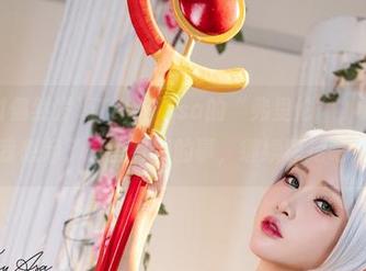 刷图库时偶然发现Tiny Asa的“弗里伦”,这风格让我想起了一些有趣的事,继续深挖吧!