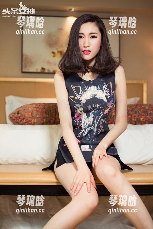 TouTiao头条女神 - 这样没毛病，娜依灵儿的毛衣写真全集，让你怀念无尽的搂抱