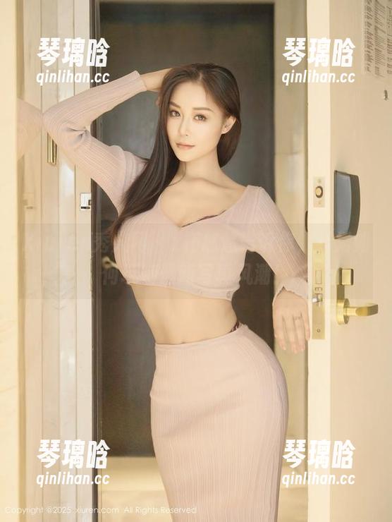 Xiuren秀人网 - z杯悠悠告诉你，红裙如何玩转最新写真风潮！
