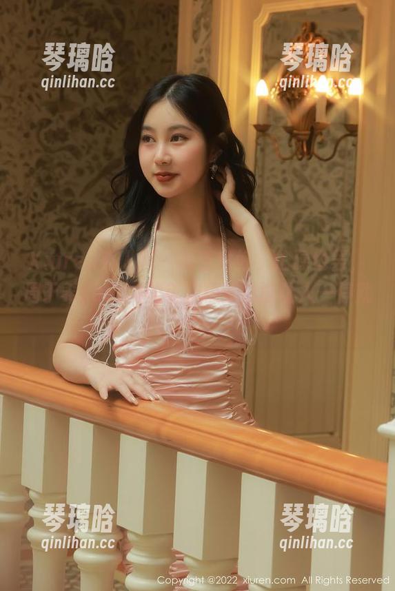 Xiuren秀人网 - 喝茶也好，忙碌也罢，周于希sandy的美腿精选总能让人一停就停…