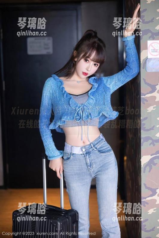 Xiuren秀人网 - 有册子不如芝芝booty在线的护士制服作品，脑袋乱糟糟的