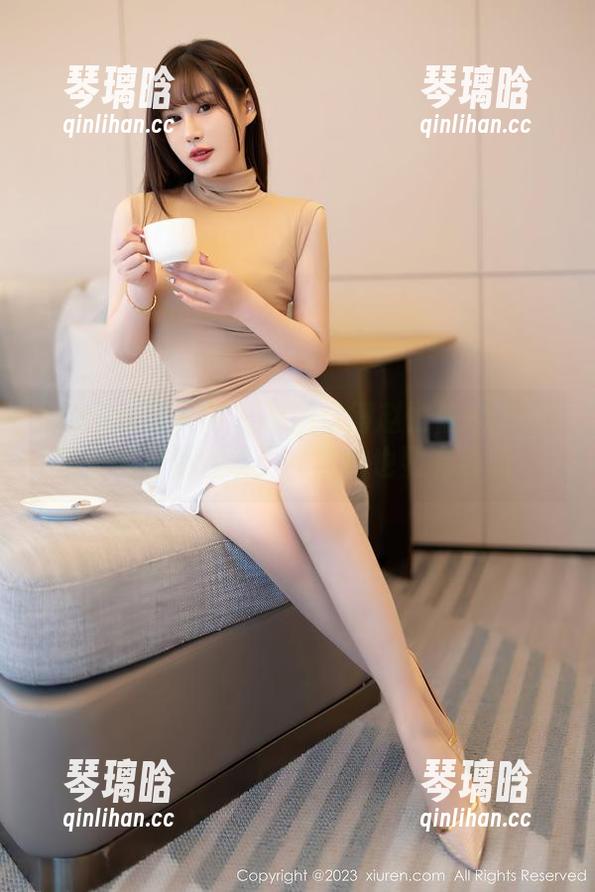 Xiuren秀人网-赵惟依coco Xiuren秀人网 - 原图觉得赵惟依coco的职业装好像在说:‘工作也要有趣哦’
