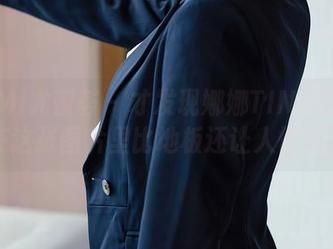 YouMi尤蜜荟 – 才发现娜娜TINA的妹妹在这张图片里比地板还让人惊艳。