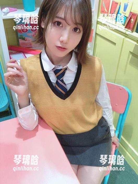 想锁定你的视线？试试けん研这份定制图集，Fantia-2022年合集！