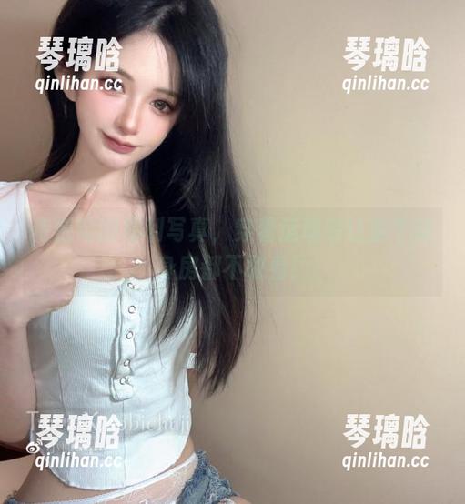 倦倦喵 倦倦喵的福利写真,穿着运动装让整个健身房都不敢看!