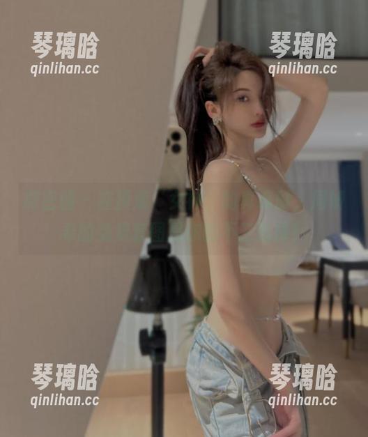 微密圈 - 在摸索‘女神’的真谛时，周妍希的免费套图是你的不二选择！