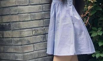 头条女神 – 在线目击爱丽莎lisa，白色护士服下的意想不到，图片值得多看一眼