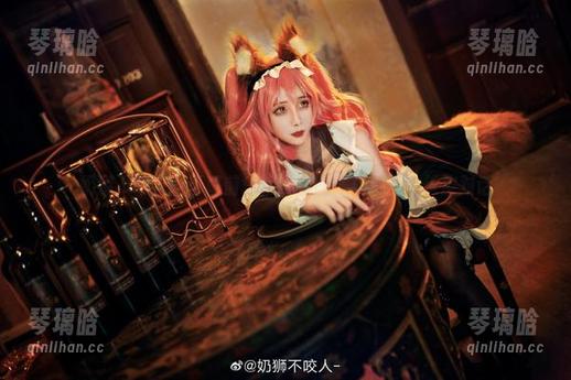 奶狮不咬人 奶狮不咬人的玉藻前:精选套图,光影下的俏皮对话