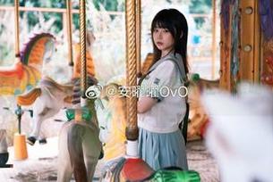 安曜曜的美脚所到之处,最新写真让人眼睛一亮。