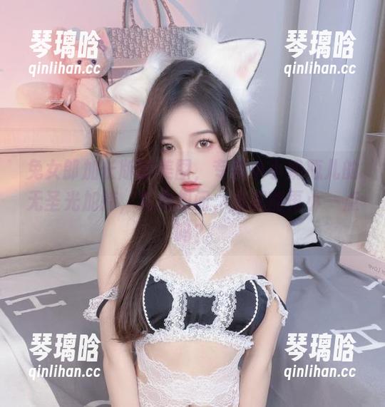 小小奶瓶儿 兔女郎加长版的美图,专属小小奶瓶儿的无圣光加持,真心想问,衣服能再小一点吗?