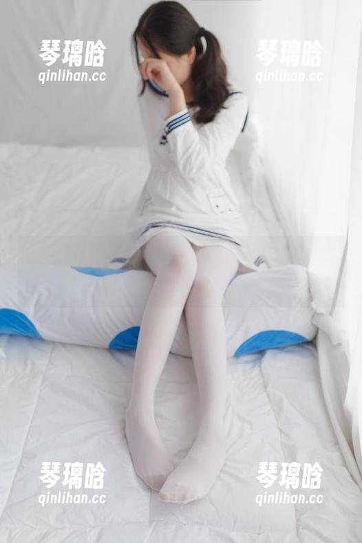 少女秩序 - 小满的瑜伽：免费的摆pose套餐，全身上下都在抢镜！