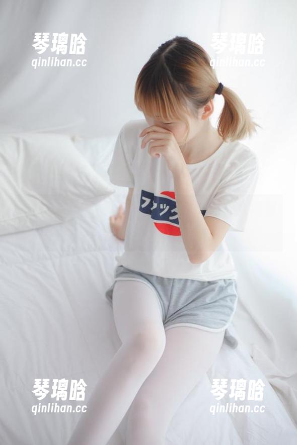 少女秩序 - 图集传送门：晞可的校服福利，魔鬼身材，不忍直视！