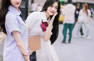 尤蜜荟 – 不柠bling的私拍夏日,图片中的阳光与微风仿佛都有了生命。
