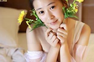 推女神 – 原图：杨上萱的“修女”写真，难道这是在挑战我的审美底线吗？