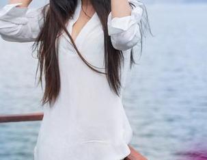 推女神 – 这组作品杀青，原图里的琪琪qlql，制服是最好背景，只想多停留一秒。
