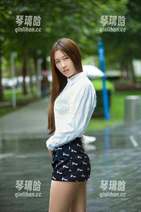 推女郎 - 姐姐的风采：从Yu佳妮的写真中体会那种难以言喻的气息。