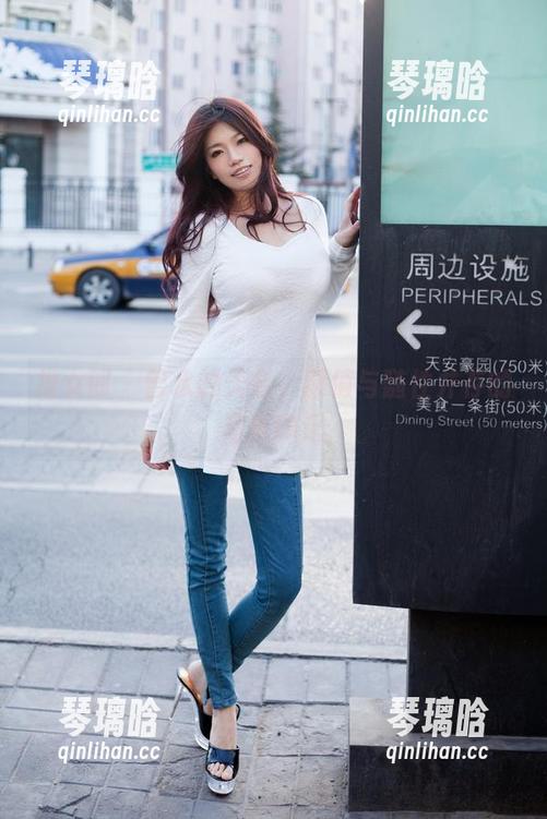 推女郎 - 曾水的天台，颜值与随性并存的写真印记