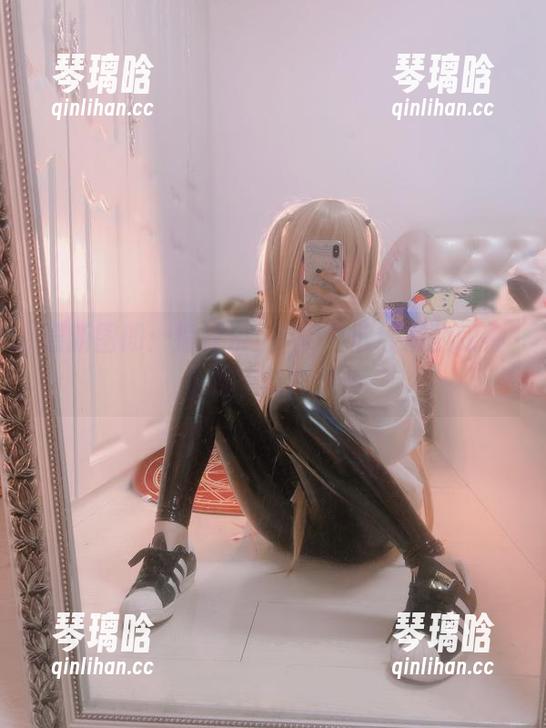 最新图册：摇摇乐yoyo名取纱那的眼神承包了我的想象