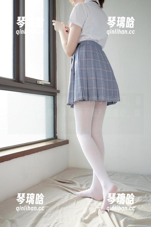 森萝财团 - 吊带自由，乃乃子带你飞，看看这本写真集，下载不下载？随意啦，哈哈！