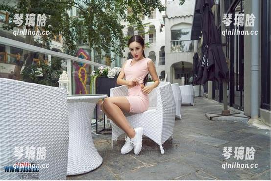 爱丝 - 虽说花嫁是神圣的事，瑶瑶的写真却让我忍不住想要摇滚起来！