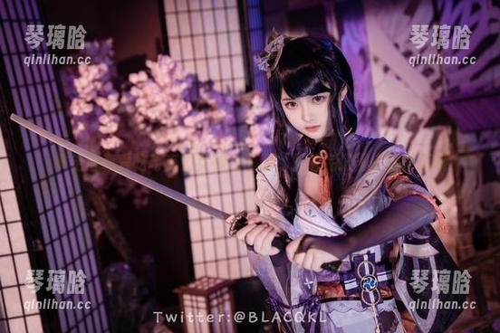 白莉爱吃巧克力 拿走白莉爱吃巧克力女神的原图,下载完记得轻轻收藏哦