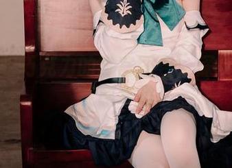 白莉爱吃巧克力的宵宫图包：深夜混乱的灵感奇遇
