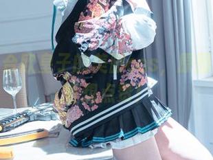 这组百合欧皇子的美脚cos,原图看的我直想点赞!