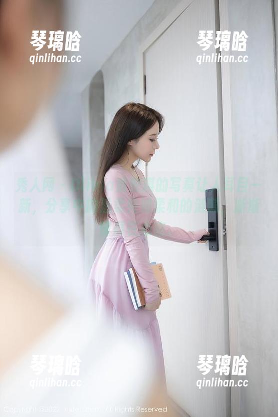 秀人网 - Olivia童安琪的写真让人耳目一新，分享中的温柔宛如柔和的涟漪，渐渐铺展在心底。