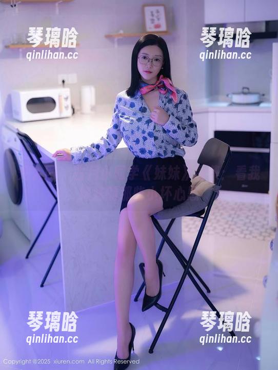 秀人网 - 古月小同学《妹妹》图集：看我妹妹的那些小坏心思