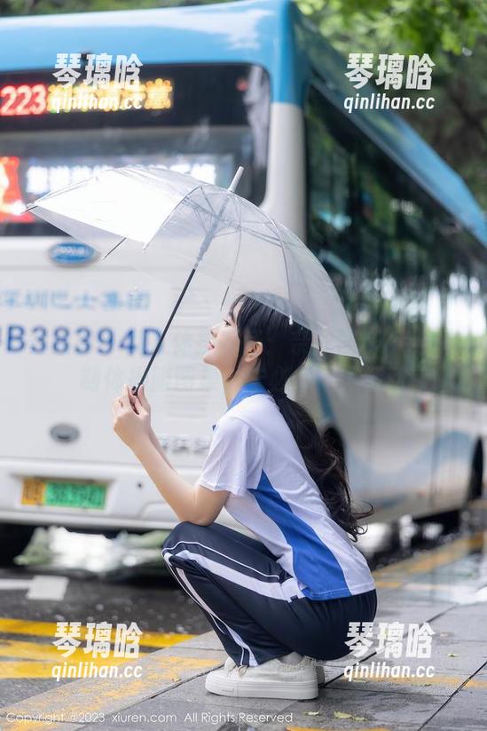 秀人网 - 乱入体操赛场：奈汐酱nice的定制体操服图集，未必是一场运动