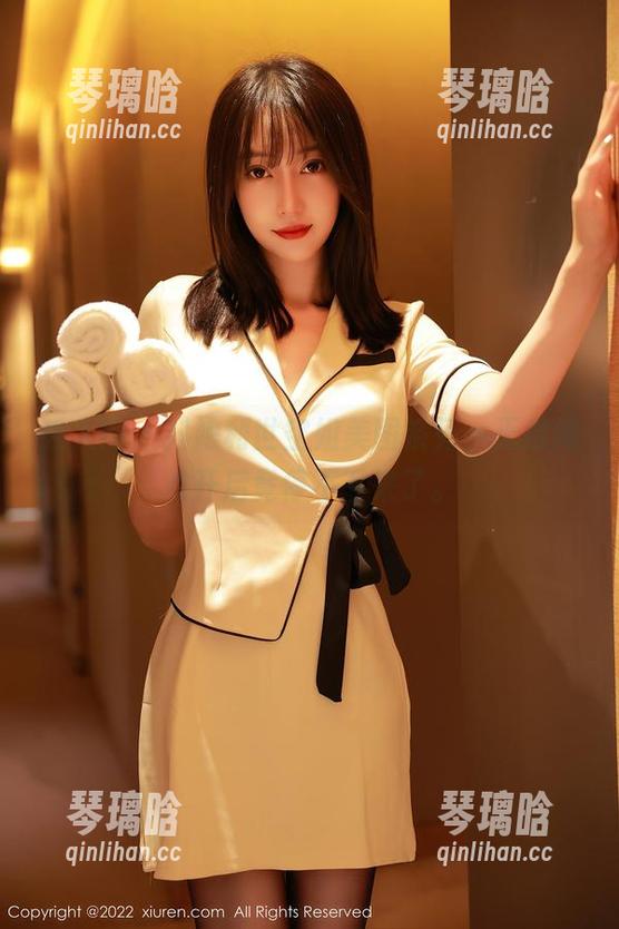 秀人网 - 抖娘利世空姐美图系列，无意间点开后竟停不下来了。