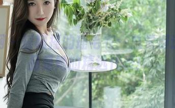 秀人网 – 瑶啊摇的瑶毛衣：总觉得这件作品是她的精选代表！