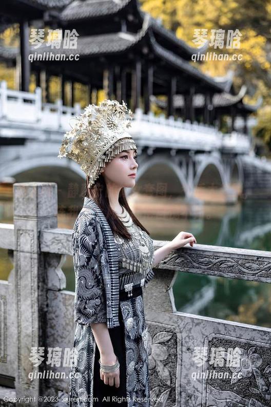秀人网 - 静颜宁的修女套图，气质太超脱，连我这个凡人都得自愧不如。