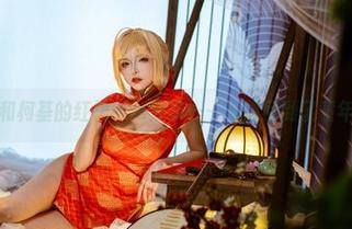 秋和柯基的红裙cos分享——好像回到了童年!