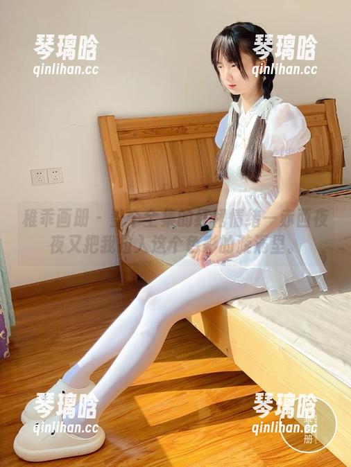 稚乖画册 - 整个全集的红裙情绪—赤西夜夜又把我拉入这个色彩的漩涡里。