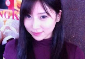 微密圈 – 图片那头，童小芯在水手服里，资源的海洋也许藏着奇迹。