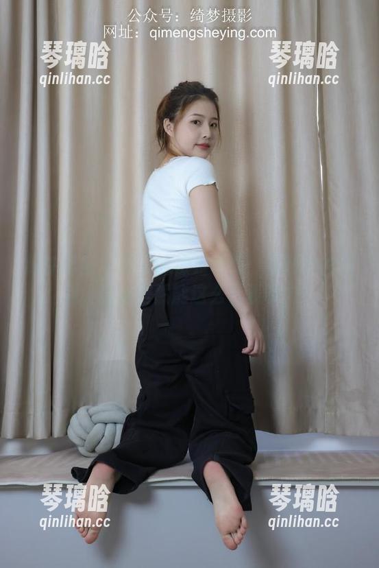 绮梦摄影 - 章章的裸足写真：福利中的福利，这脚居然能这么有表现力！