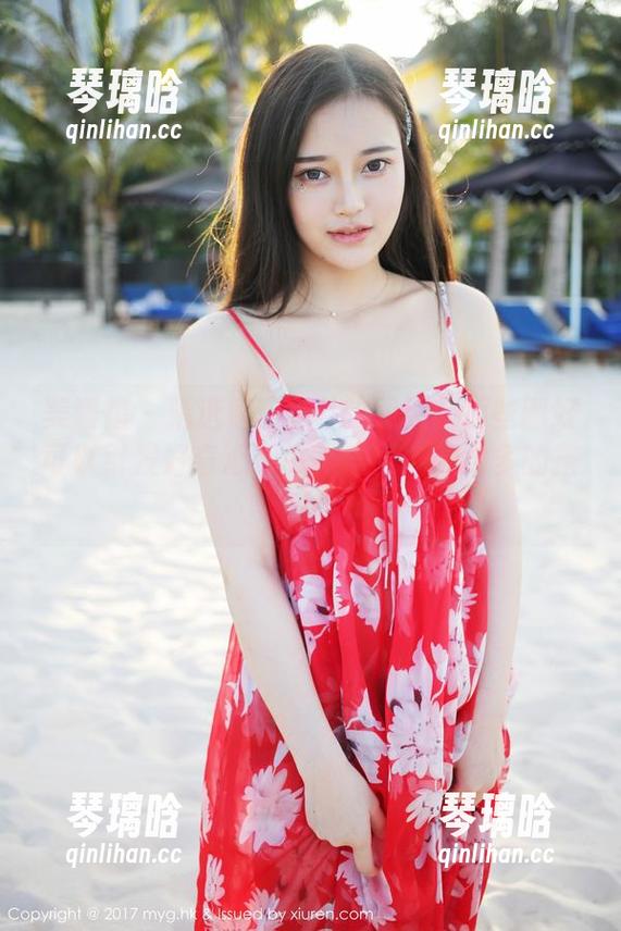 美媛馆 - 精选唐琪儿il的网袜：那些刚好可以引发好奇心，并不需要你想太多的搭配。