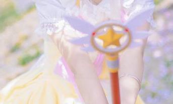 羽天shine说肯娘只需一步,下载她的写真集就玩儿起来!