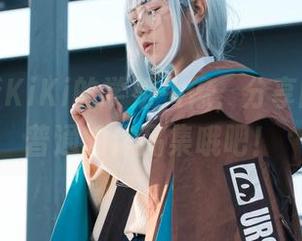 有蓝小沂KiKi的学姐头像,分享的不会是普通的作品集哦吧!