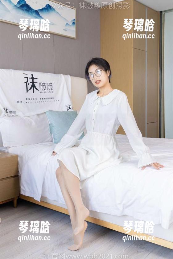 袜啵啵 - 熊熊选的棉袜：你见过最无辜的踩脏效果吗？精选图片大揭露